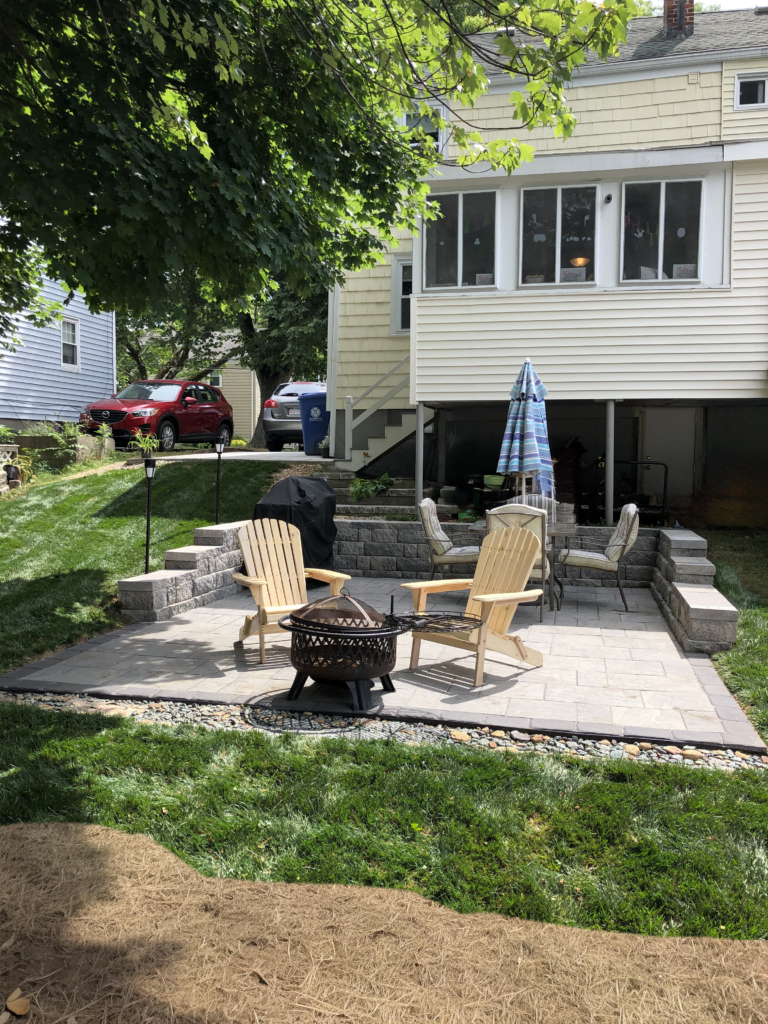 paver patio with retaining wall